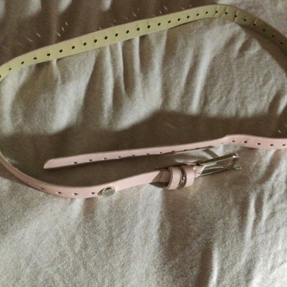 Steve Madden (faux?) leather light pink belt, excellent used condition, <42” - Picture 3 of 7